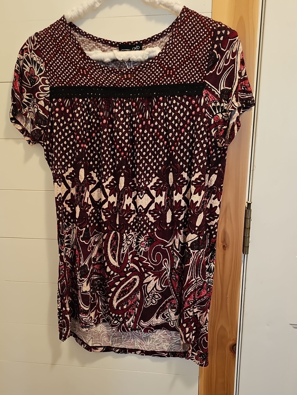 RXB Patterned Short Sleeve Women's Top in Burgundy